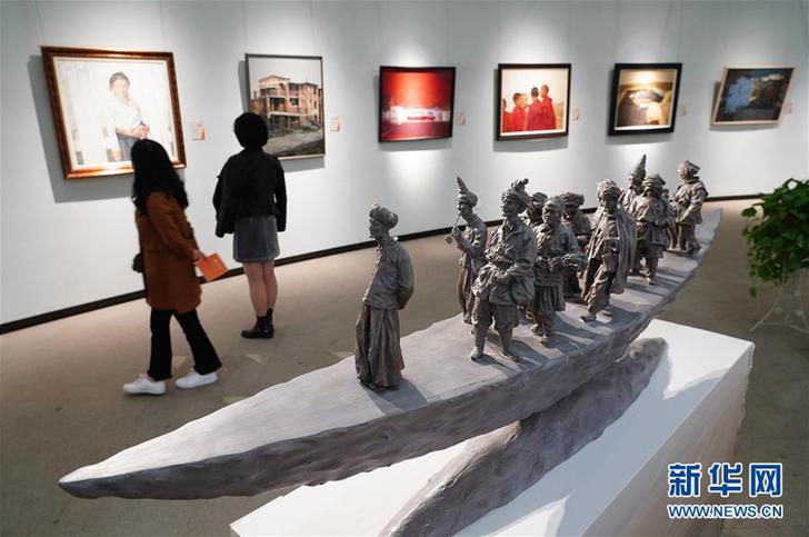 （文化）（2）近500件油画雕塑作品亮相第七届“高原展”