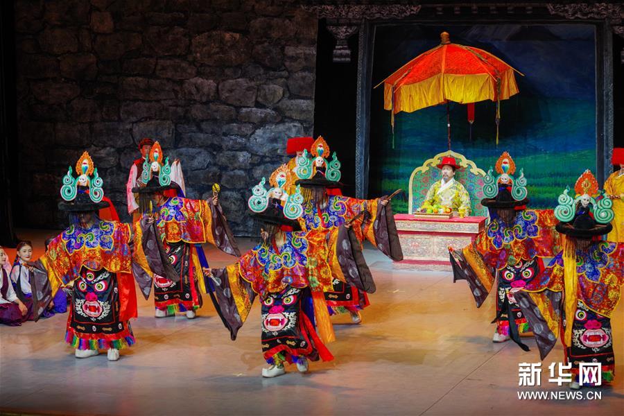（新华视界）（9）藏戏面具晚会在拉萨公演
