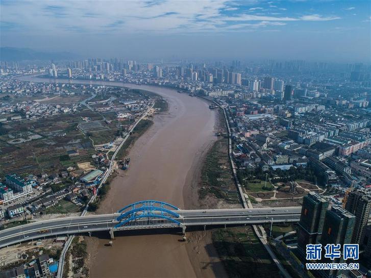 （庆祝改革开放40周年基层行·乡镇篇·图文互动）（5）“中国第一座农民城”温州龙港正向现代化新生城市跨越