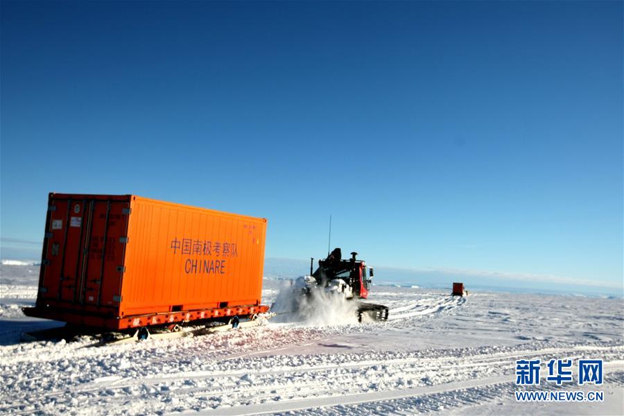（“雪龙”探南极·图文互动）（9）特写：亲历南极“海陆空”全天候卸货攻坚战