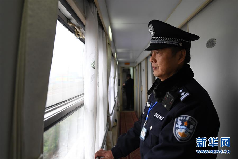 （社会）（7）中越国际客运列车十年的平安守护