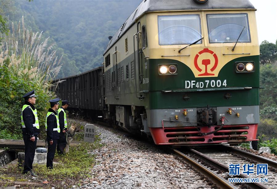 （社会）（9）中越国际客运列车十年的平安守护