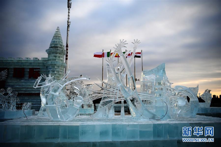 （文化）（3）哈尔滨国际组合冰雕比赛落幕