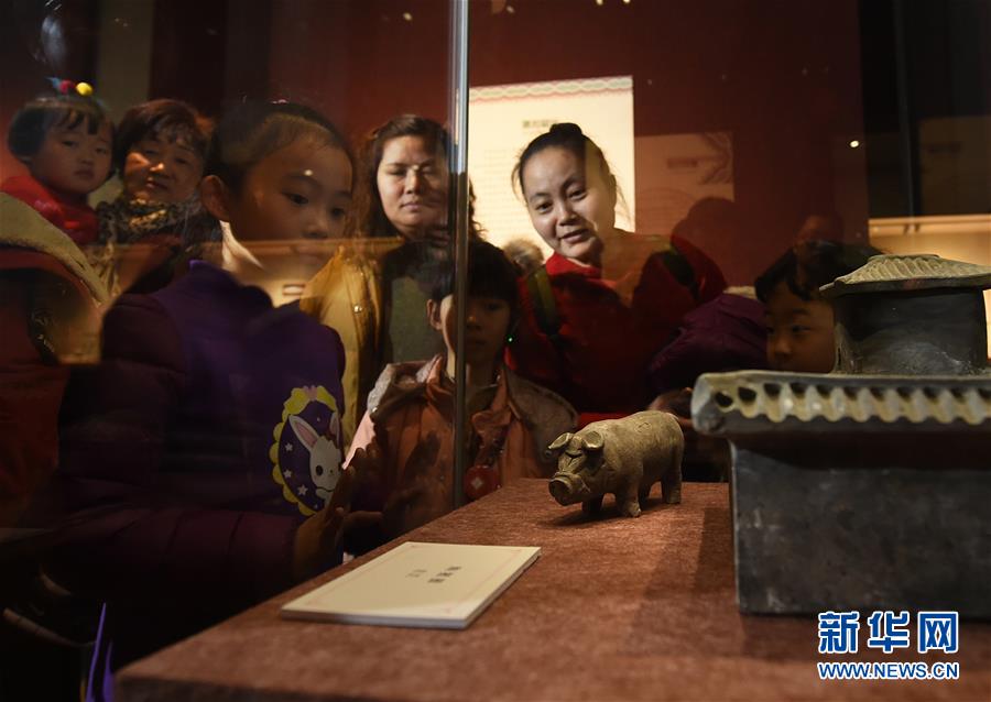 （文化）（3）南京博物院举办院藏猪文物展