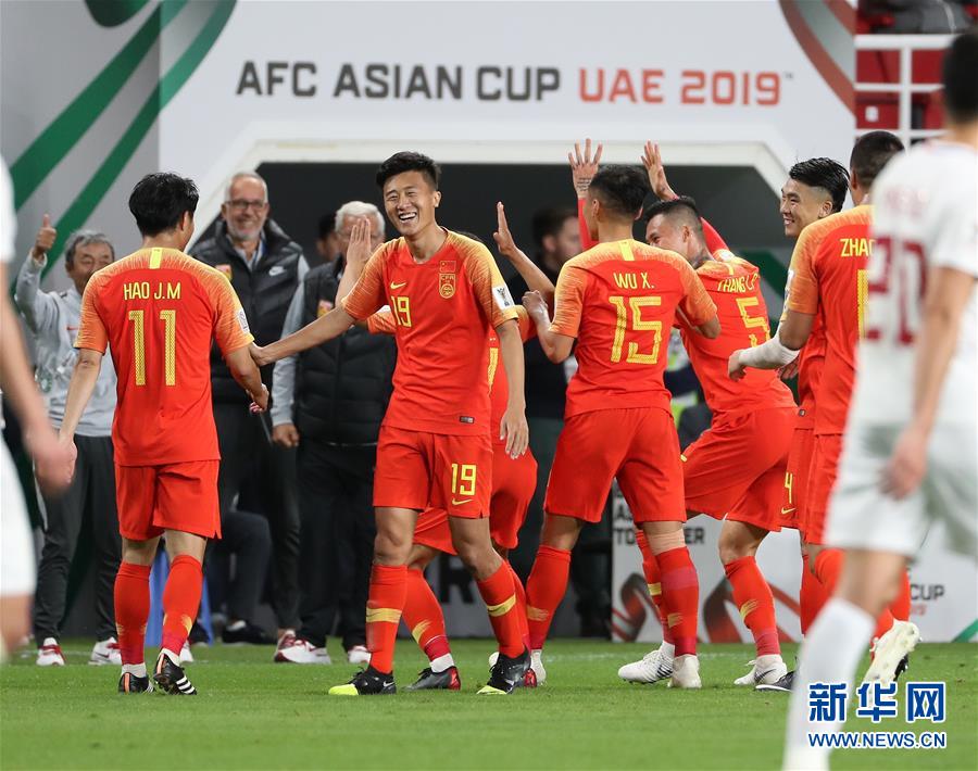（亚洲杯）（9）足球——小组赛：中国队胜菲律宾队