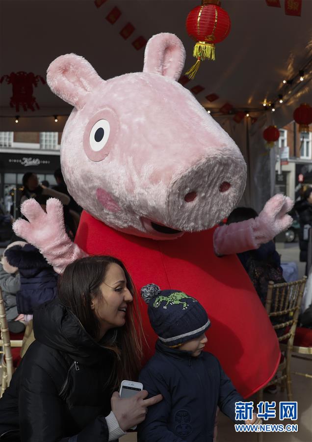 （国际）（1）伦敦：和“小猪佩奇”一起过春节