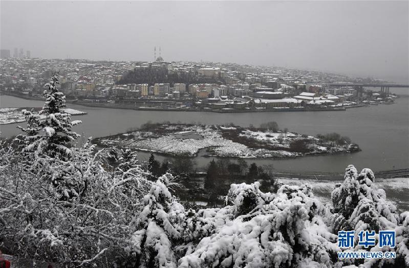 雪降伊斯坦布尔