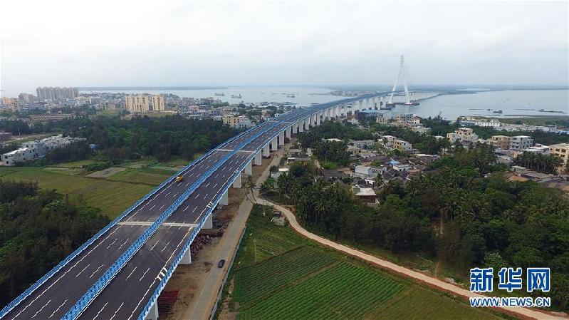 （社会）（4）海南海文大桥建成通车