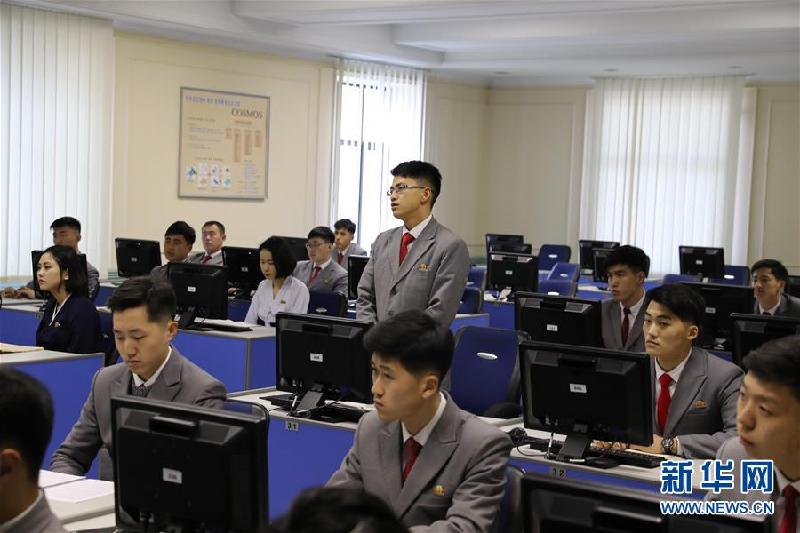 （国际·图文互动）（4）探访朝鲜最高学府金日成综合大学