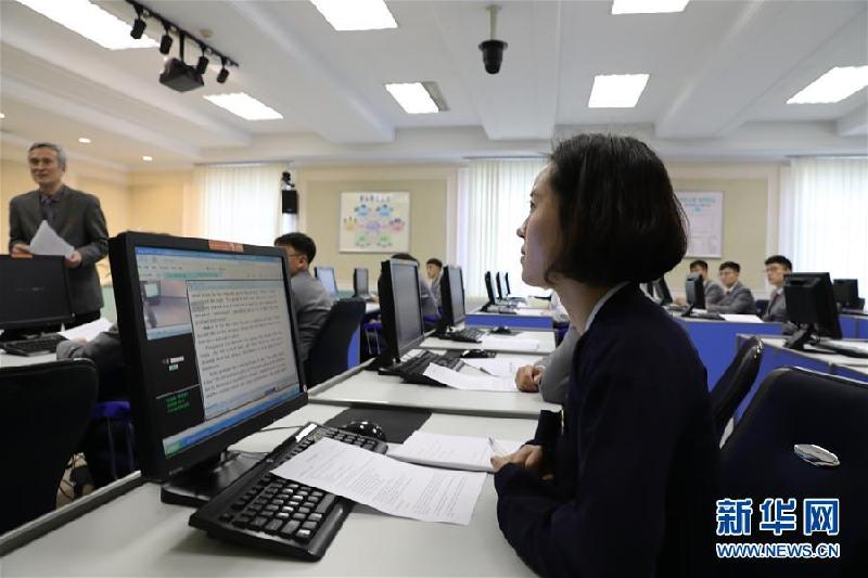 （国际·图文互动）（5）探访朝鲜最高学府金日成综合大学