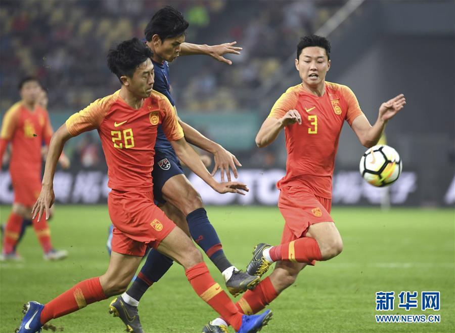 （体育）（1）足球——中国杯：中国队不敌泰国队