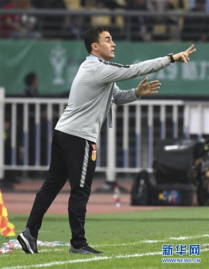 （体育）（2）足球——中国杯：中国队不敌泰国队