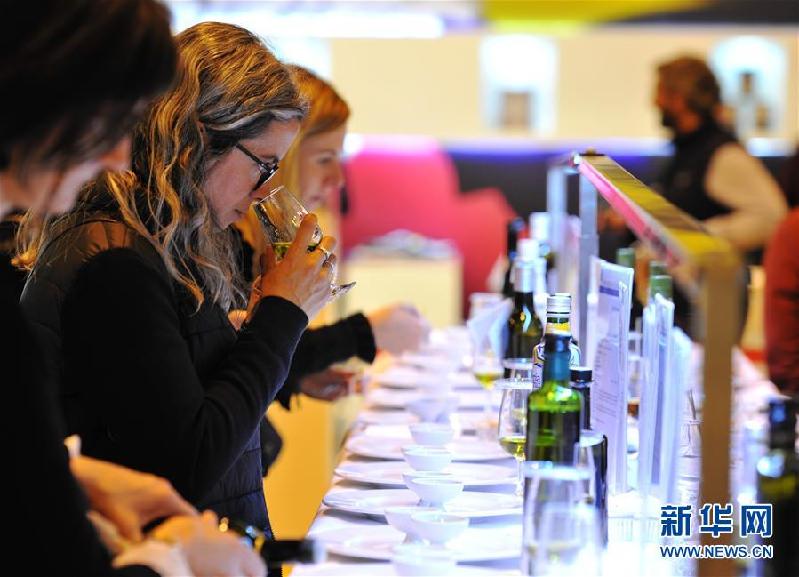 （国际）（1）世界橄榄油博览会在马德里举行