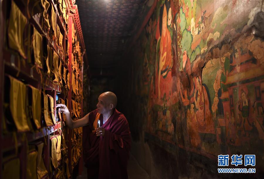 （西藏民主改革60周年·图文互动）（1）布达拉宫守护者的一天