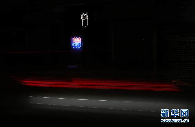 （港澳台·香港故事·图文互动）（10）霓虹灯招牌：点亮昔日“夜香港”