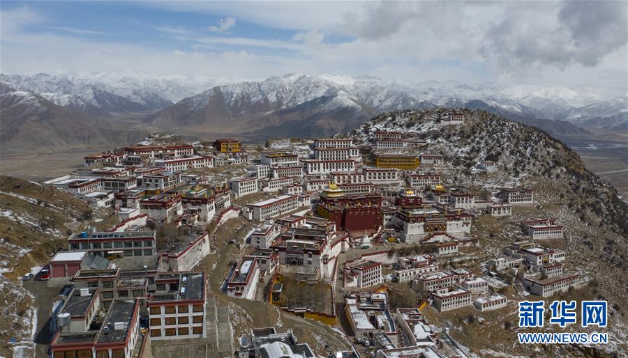 （环境）（5）西藏：鸟瞰雪后甘丹寺