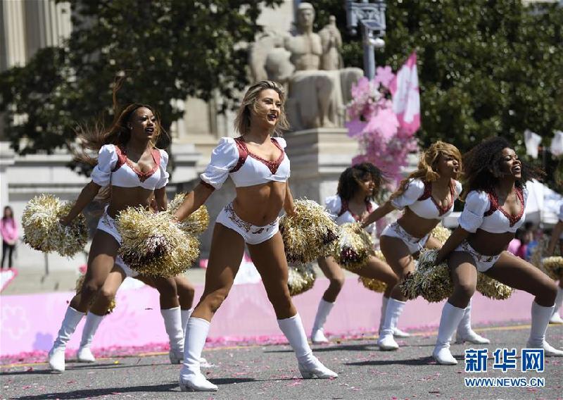 （国际）（4）华盛顿举办樱花节游行