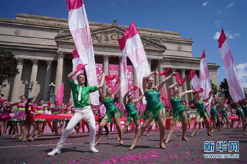 （国际）（1）华盛顿举办樱花节游行
