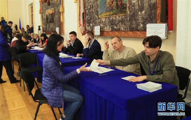 （国际）（1）乌克兰总统选举开始第二轮投票