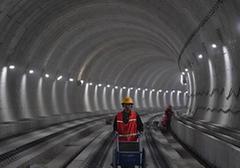 （社会）（2）京张高铁清华园隧道具备铺轨条件