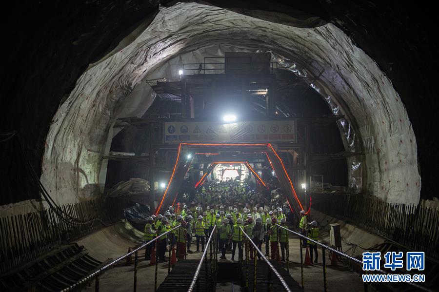 （国际）（4）印尼雅万高铁重点工程瓦利尼隧道贯通