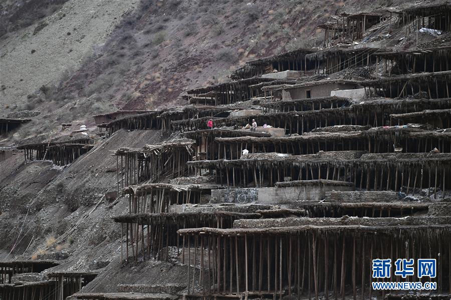 （社会）（4）西藏芒康：澜沧江畔的千年古盐田