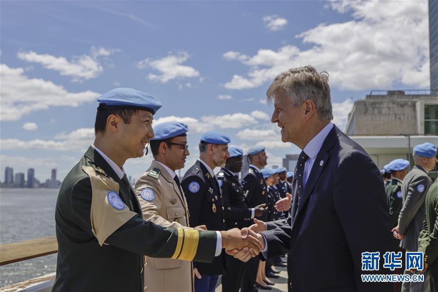 （国际·图文互动）（2）联合国授予两名中国军人和平勋章