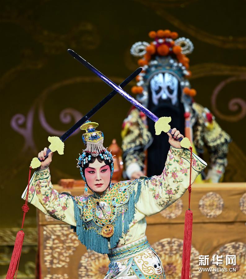 （文化）（2）张火丁首演京剧《霸王别姬》亮相北京