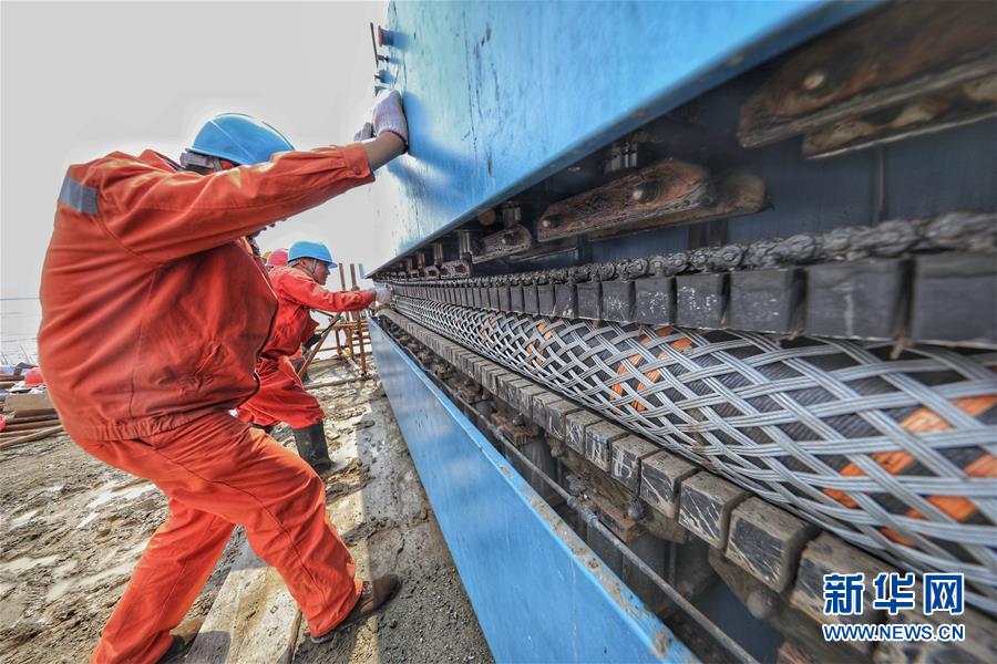 （经济）（7）浙江舟山500千伏交联聚乙烯海缆敷设工程完工