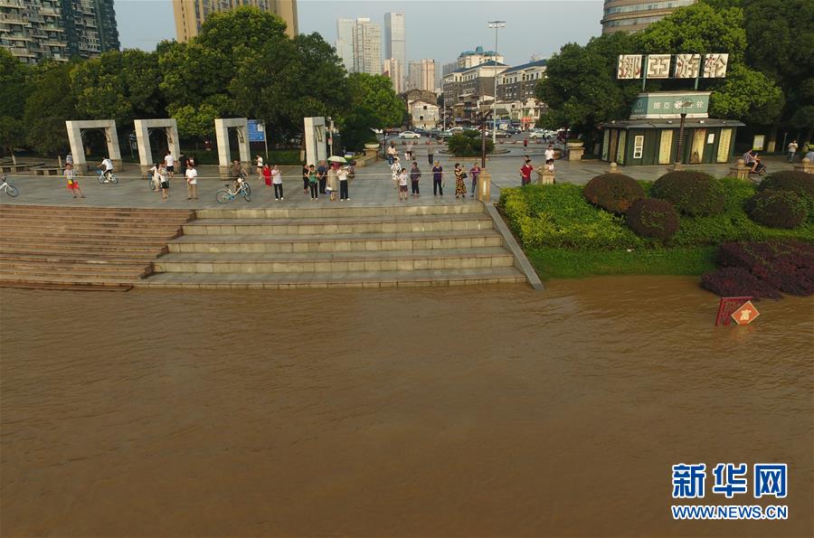 （社会）（5）湘江长沙段水位持续暴涨