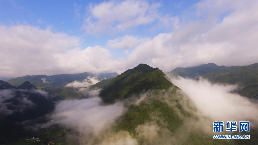 （美丽中国）（8）山乡晨曲