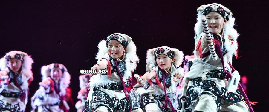 （文化）（3）第十届全国少儿舞蹈展演在广州举行