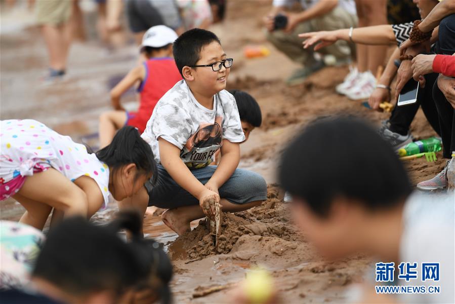 （社会）（5）黄河兰州段水位回落 沿河部分旅游设施恢复开放