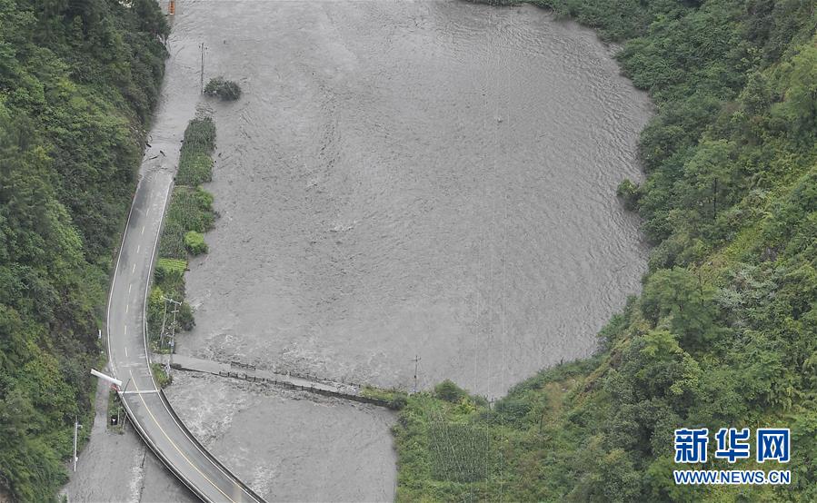 （防汛抗洪）（5）四川强降雨致卧龙耿达镇96人被困8人失联