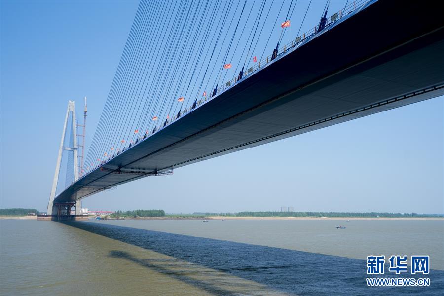 “最宽长江大桥”主体工程基本完工图2