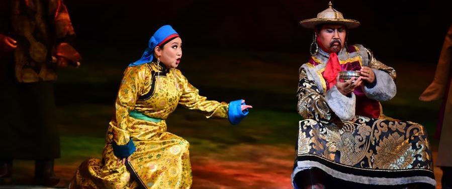 （新华视界）（1）蒙古国歌剧《三座山》在呼和浩特上演