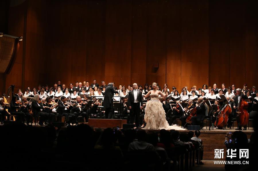 （新华视界）（6）世纪经典交响音乐会在纽约林肯中心举行
