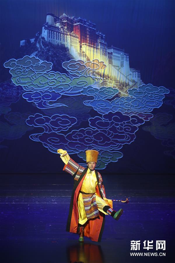 （新华视界）（5）大型舞剧《盛世锅庄》在兰州上演