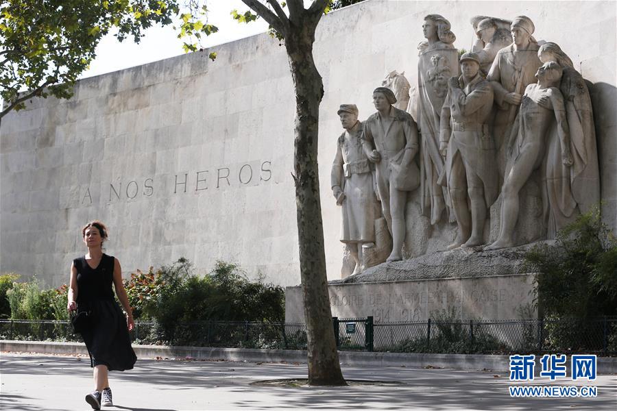 （国际）（2）世界和平日系列——巴黎雕塑“纪念法军将士的荣耀”