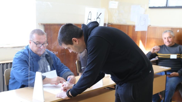 保加利亚再次举行议会选举