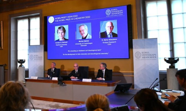 三名科学家分享2022年诺贝尔化学奖（高清组图）