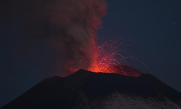 墨西哥波波卡特佩特火山高度活跃（高清组图）