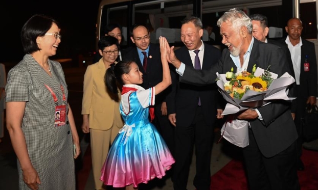 东帝汶总理夏纳纳抵达杭州（高清组图）