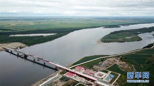 （经济）（2）探访中俄合建首座跨境公路大桥