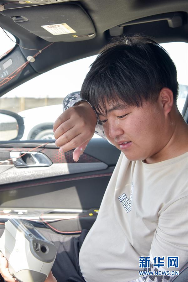 （图片故事）（8）火焰山下的“逐日人”