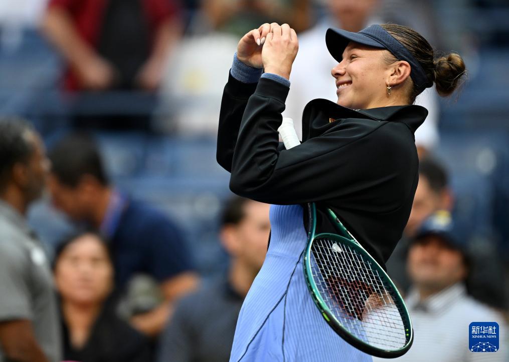 美网：阿尼西莫娃晋级女单四强