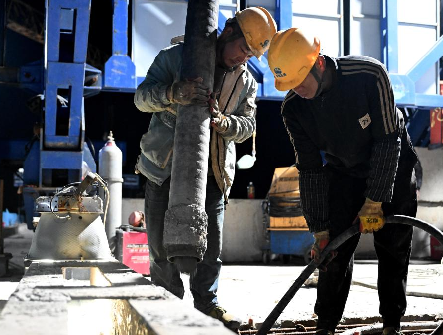 平漯周高铁湛叶舞特大桥连续梁合龙