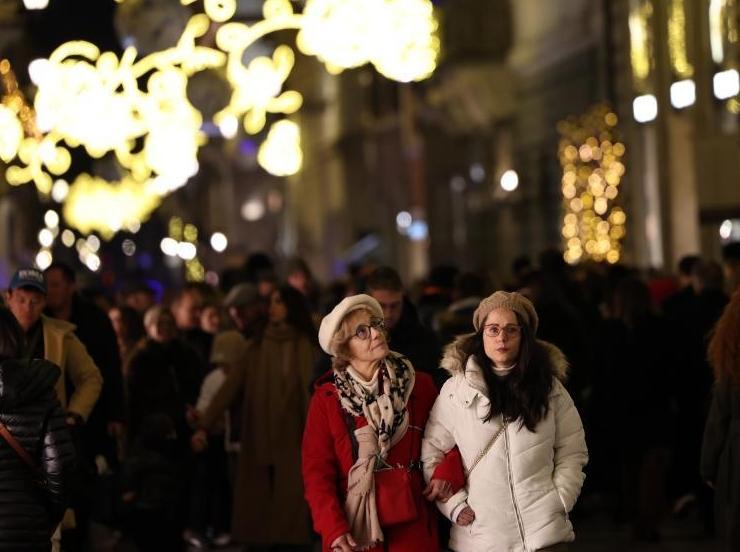 彩灯点亮罗马地标