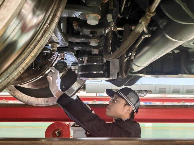 检修列车保平安