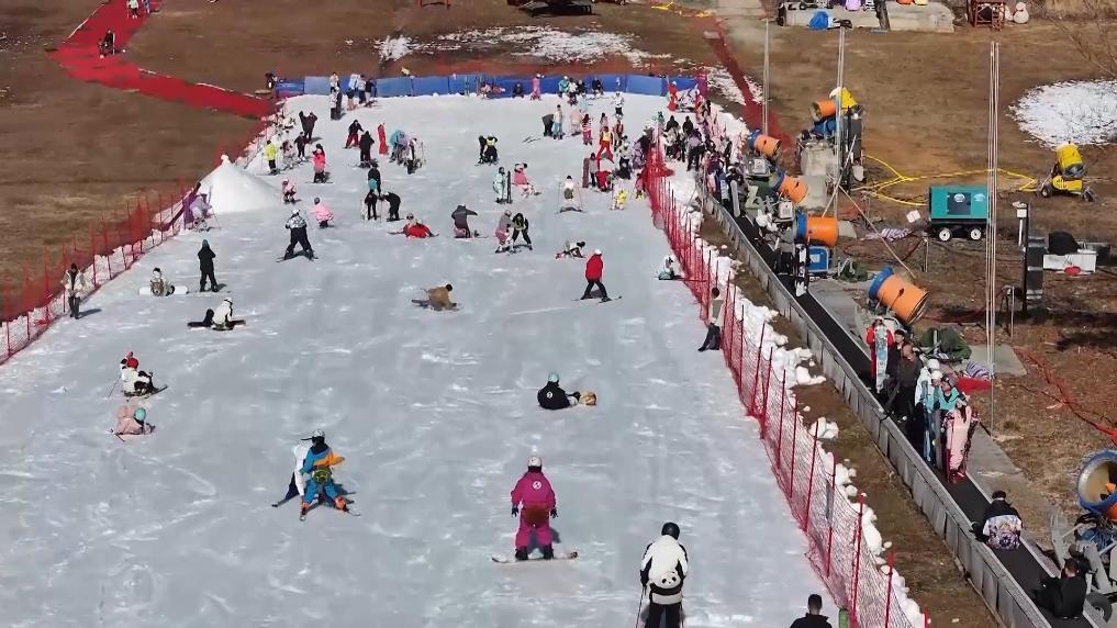 新华视点丨冰雪经济“冷资源”激发产业发展“热活力”